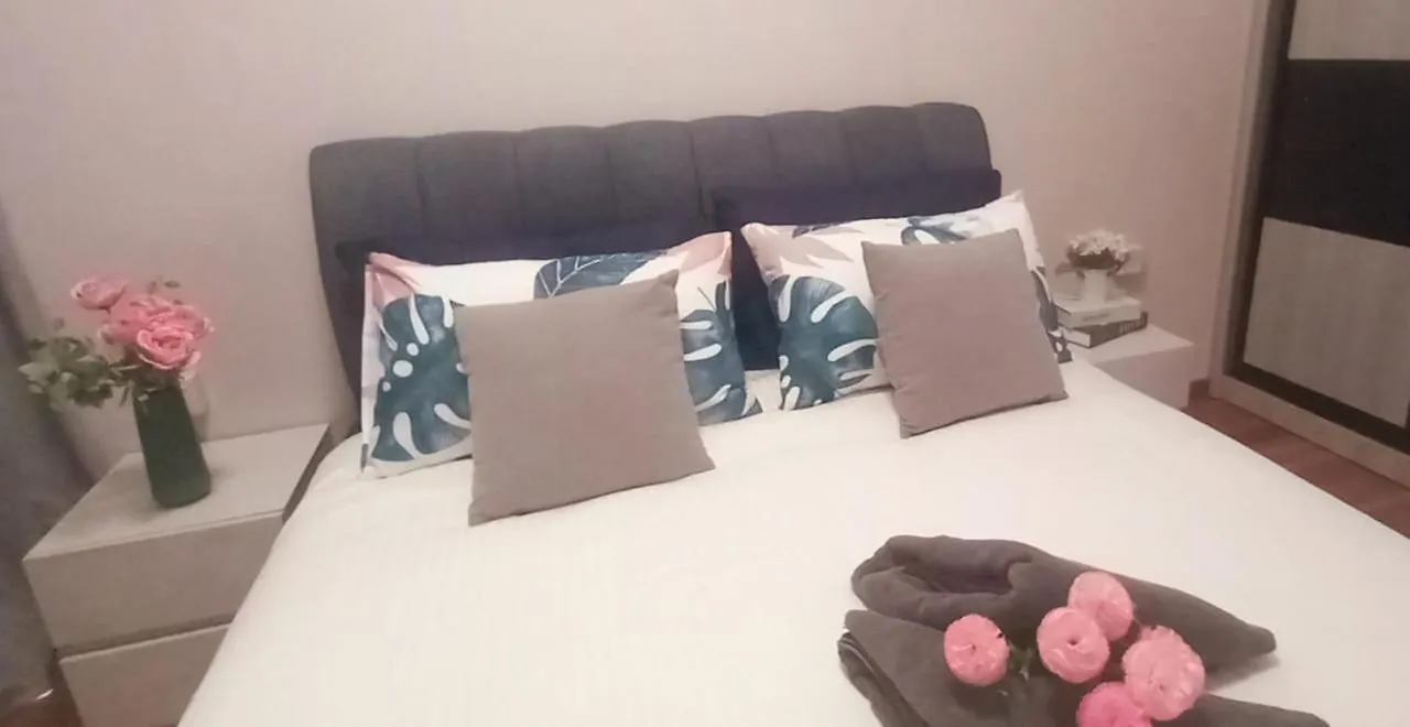 2Br 4Pax Reizz Residences Jalan Ampang With Balcony And City Views Malaysia