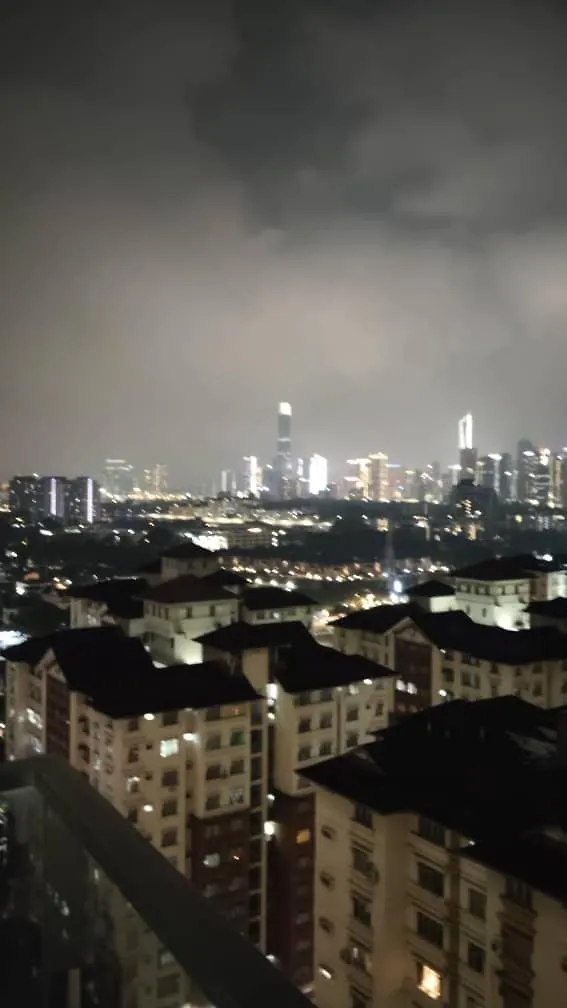 2Br 4Pax Reizz Residences Jalan Ampang With Balcony And City Views Apartment