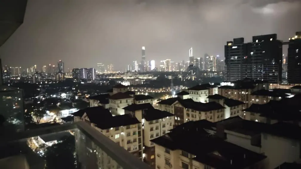 Apartment 2Br 4Pax Reizz Residences Jalan Ampang With Balcony And City Views